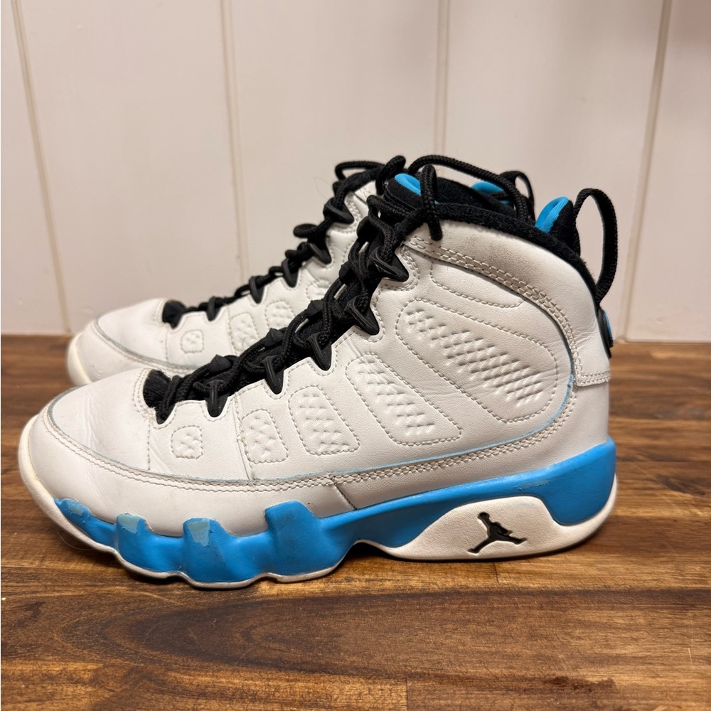 Nike Jordans Basketball - Kids Youth size 4